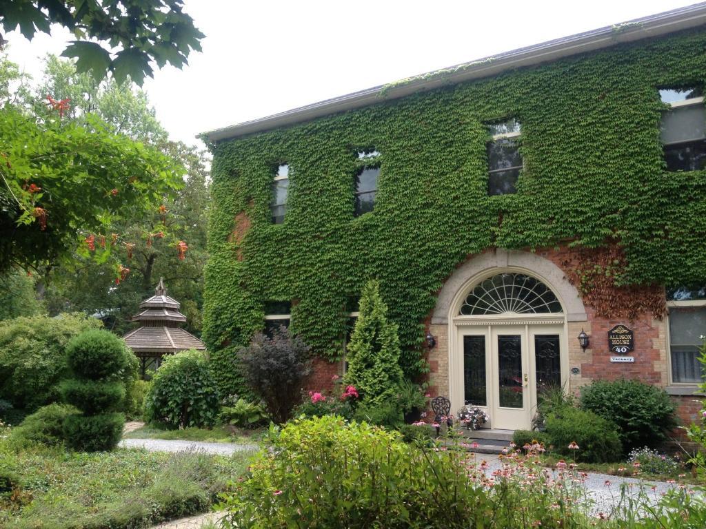 Brancliff Inn 1859 Niagara-on-the-Lake Exterior photo